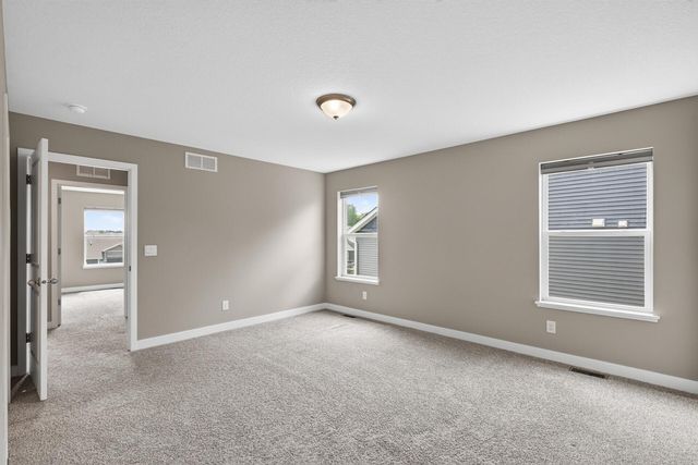 18099 Heirloom Court, Lakeville, MN 55044