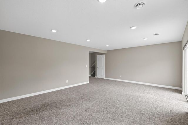 18099 Heirloom Court, Lakeville, MN 55044