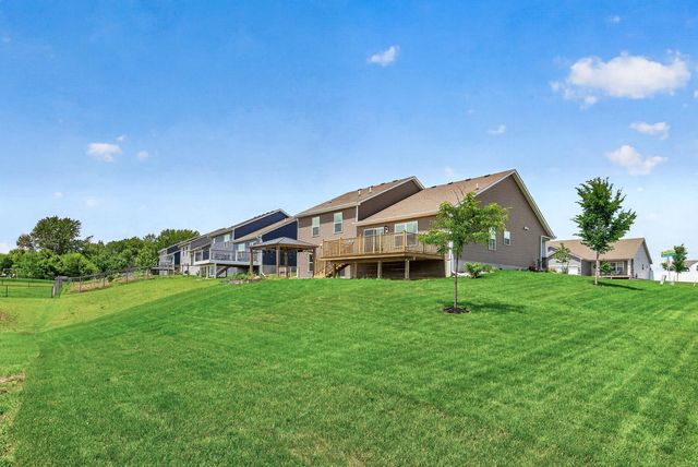 18099 Heirloom Court, Lakeville, MN 55044