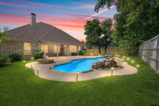 6446 Rochester Way, Tyler, TX 75703