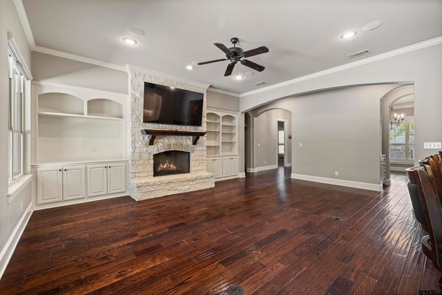6446 Rochester Way, Tyler, TX 75703