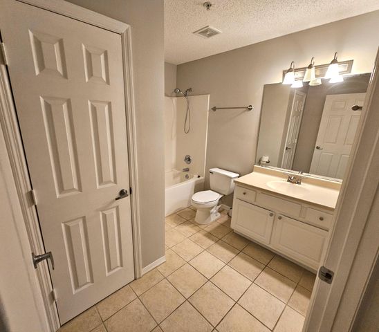 4276 Calinda Lane, APT 125, Niceville, FL 32578