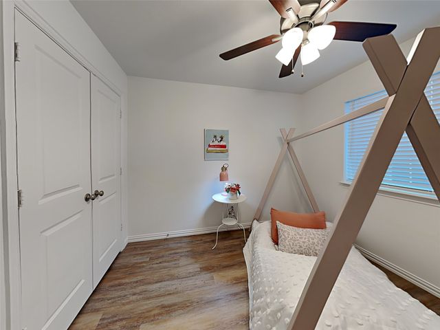 1301-1302 Boxwood Lane, Forest Hill, TX 76140