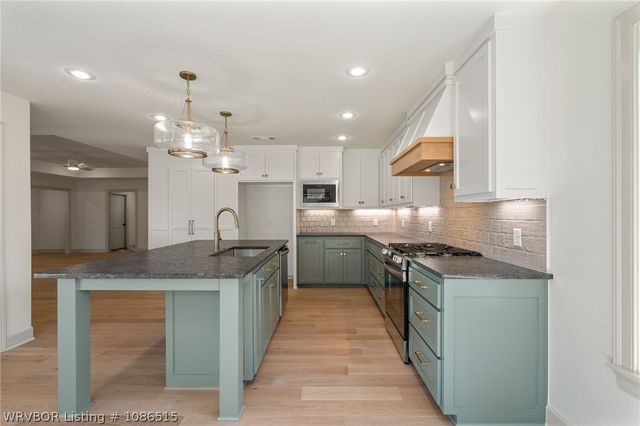 10200 Tyrrell Court, Fort Smith, AR 72916