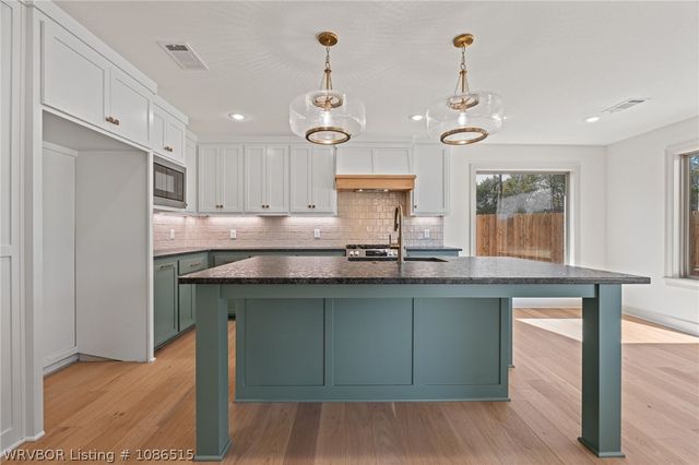 10200 Tyrrell Court, Fort Smith, AR 72916