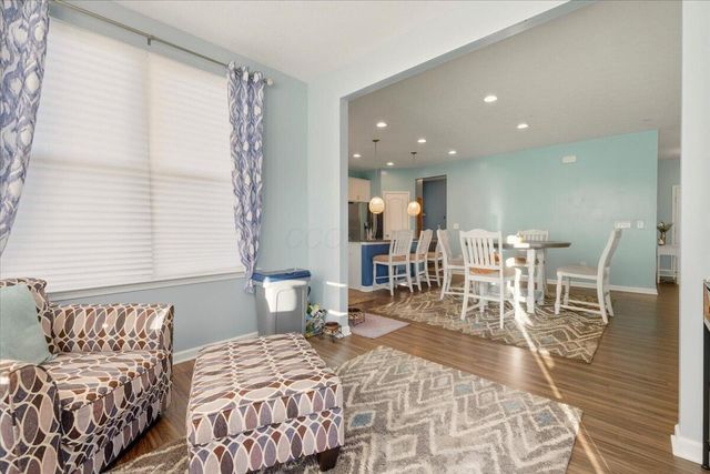 211 Leather Leaf Circle, Sunbury, OH 43074