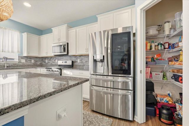 211 Leather Leaf Circle, Sunbury, OH 43074