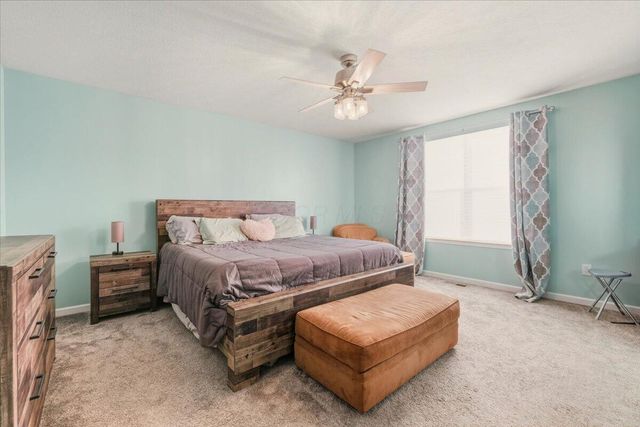 211 Leather Leaf Circle, Sunbury, OH 43074