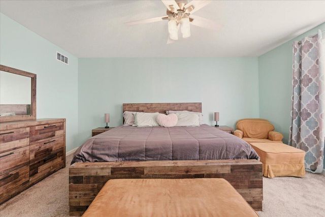 211 Leather Leaf Circle, Sunbury, OH 43074