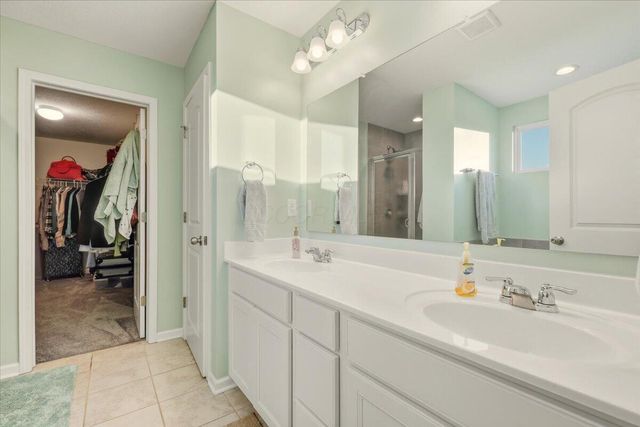 211 Leather Leaf Circle, Sunbury, OH 43074