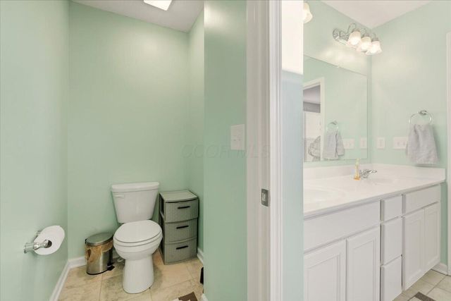 211 Leather Leaf Circle, Sunbury, OH 43074