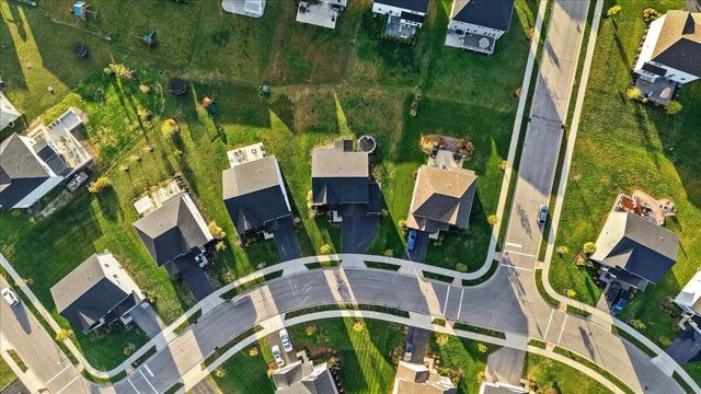 211 Leather Leaf Circle, Sunbury, OH 43074