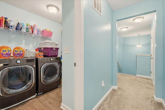 211 Leather Leaf Circle, Sunbury, OH 43074