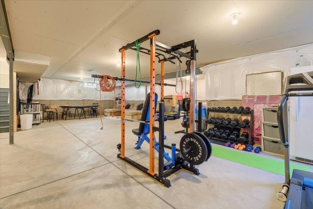 211 Leather Leaf Circle, Sunbury, OH 43074