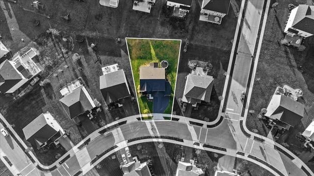 211 Leather Leaf Circle, Sunbury, OH 43074