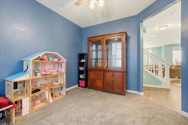 211 Leather Leaf Circle, Sunbury, OH 43074