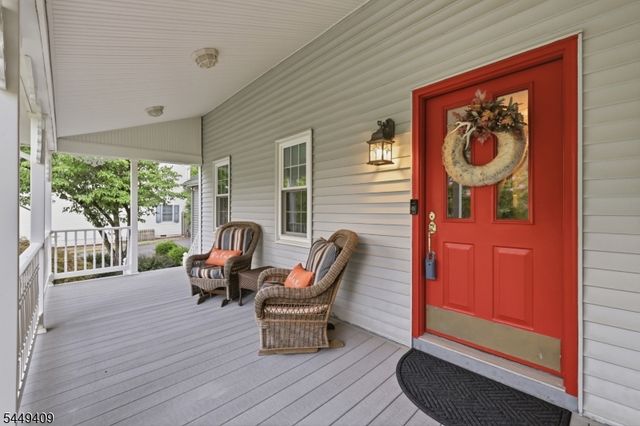 41 Alpine Way, Raritan Boro, NJ 08869