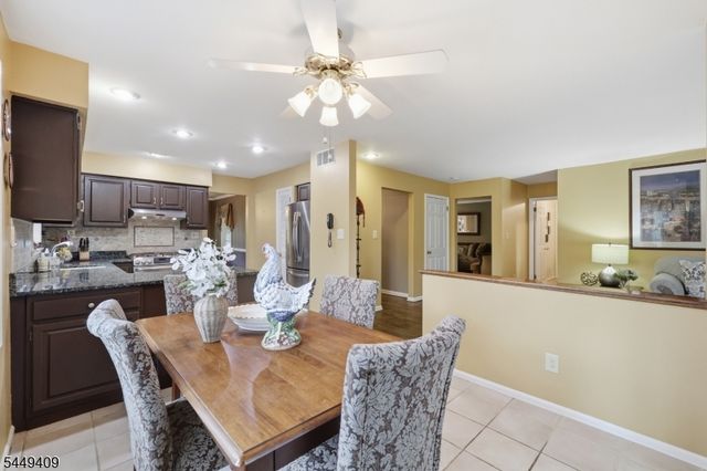 41 Alpine Way, Raritan Boro, NJ 08869