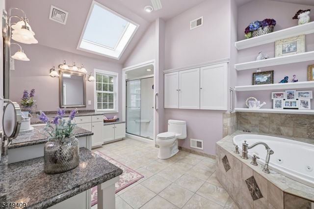41 Alpine Way, Raritan Boro, NJ 08869