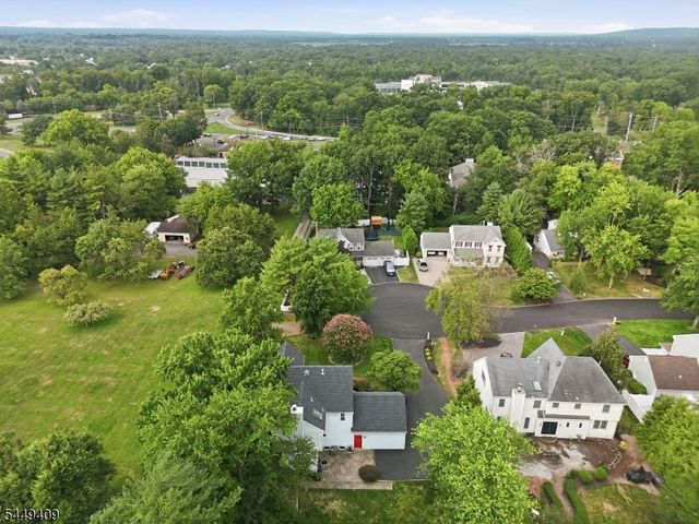 41 Alpine Way, Raritan Boro, NJ 08869