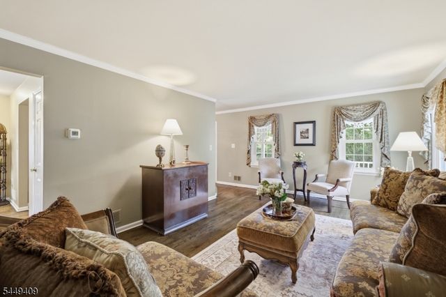 41 Alpine Way, Raritan Boro, NJ 08869