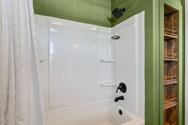 116 Night Riders WAY, Jarrell, TX 76537