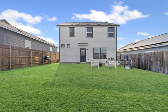 116 Night Riders WAY, Jarrell, TX 76537