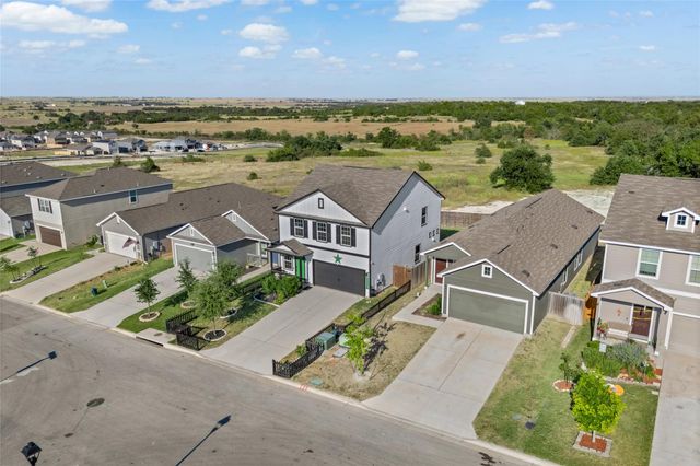 116 Night Riders WAY, Jarrell, TX 76537