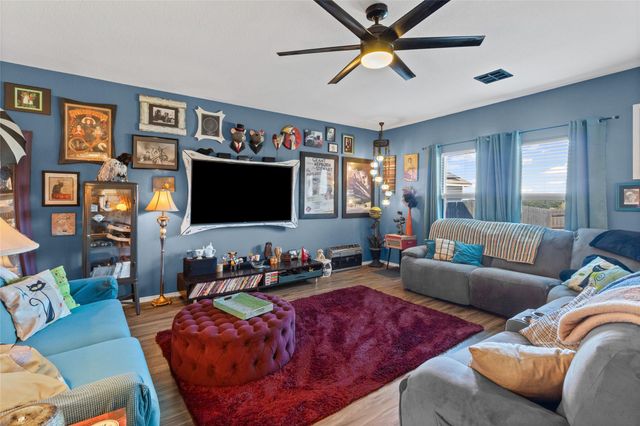 116 Night Riders WAY, Jarrell, TX 76537