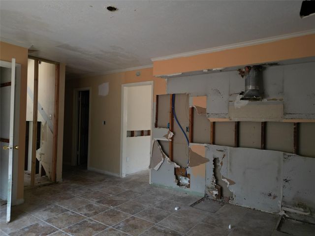 10203 Heather Hill Drive, Houston, TX 77086