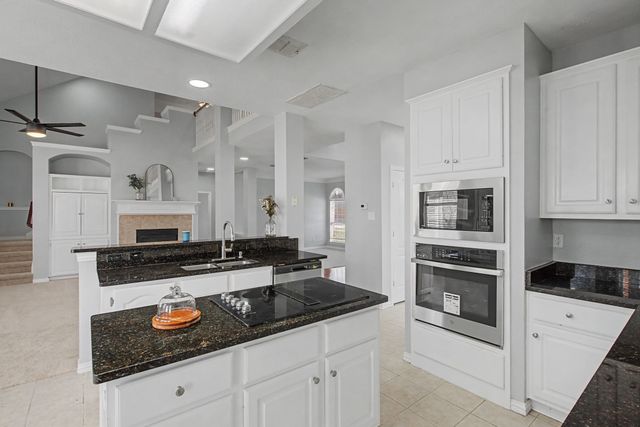 4706 Coventry Lane, Arlington, TX 76017