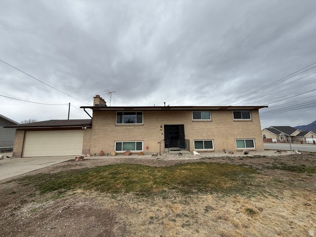 1718 W 9640 S, South Jordan, UT 84095