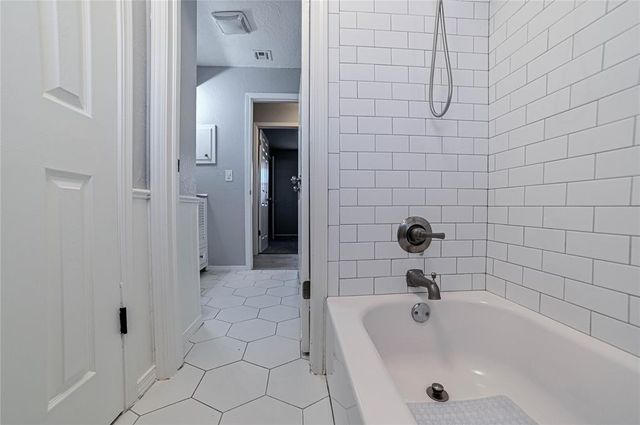 913 NW 104th Street, Oklahoma City, OK 73114