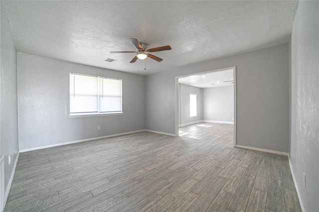 913 NW 104th Street, Oklahoma City, OK 73114