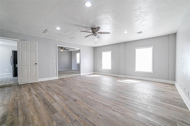 913 NW 104th Street, Oklahoma City, OK 73114