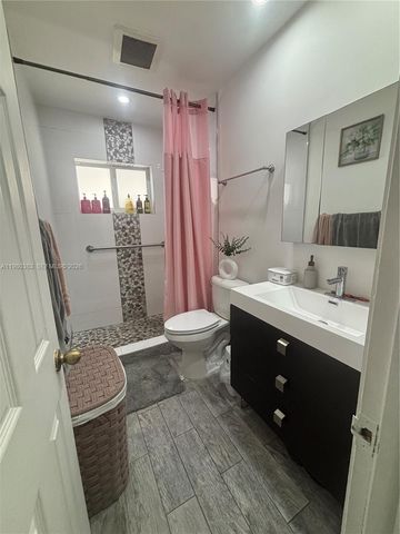 5271 NW 5th St 5271, Miami, FL 33126