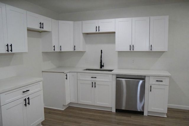 1623 W 6th Street, Freeport, TX 77541