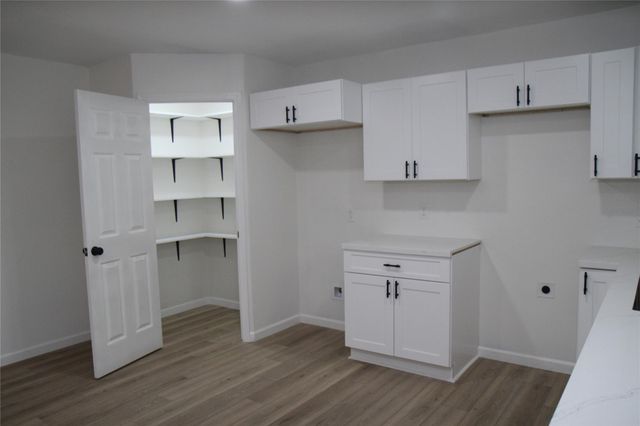 1623 W 6th Street, Freeport, TX 77541