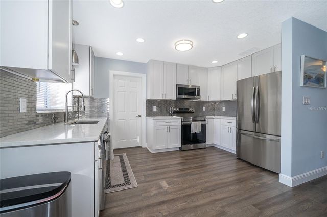 814 MALONE DRIVE, Orlando, FL 32810