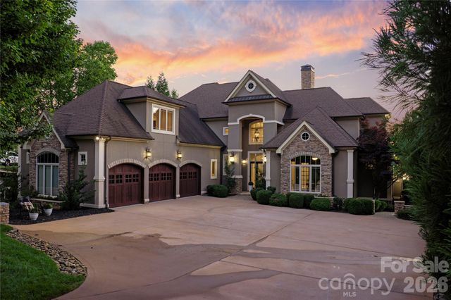 142 Forest Lake Court, Mount Gilead, NC 27306