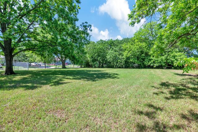 4004 Washington Street, Greenville, TX 75401