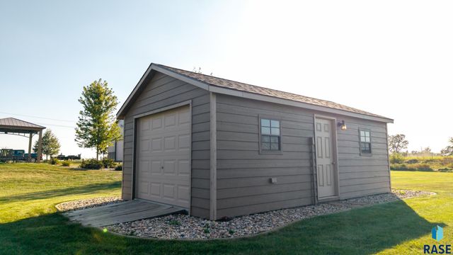 27193 Willow View Cir Circle, Harrisburg, SD 57032