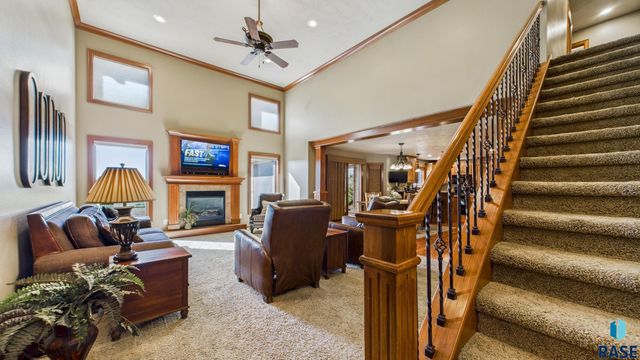 27193 Willow View Cir Circle, Harrisburg, SD 57032