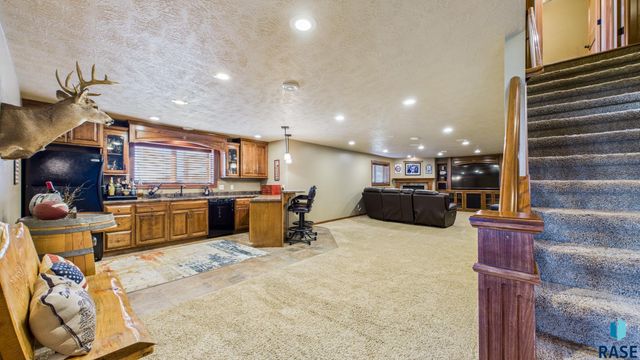 27193 Willow View Cir Circle, Harrisburg, SD 57032