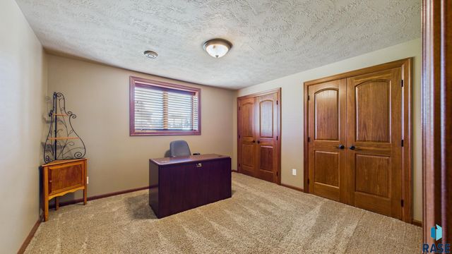 27193 Willow View Cir Circle, Harrisburg, SD 57032