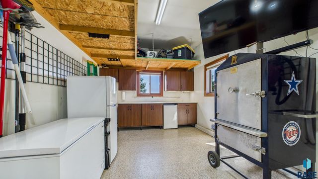 27193 Willow View Cir Circle, Harrisburg, SD 57032