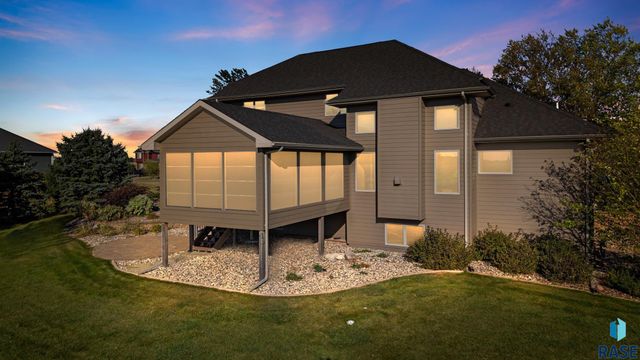 27193 Willow View Cir Circle, Harrisburg, SD 57032