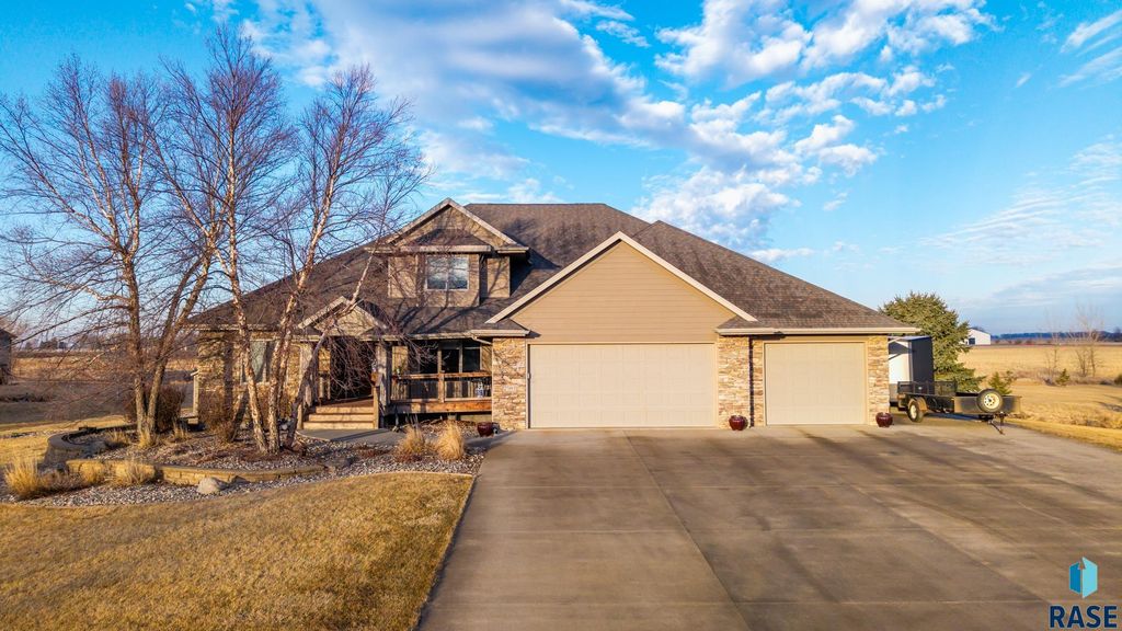 27193 Willow View Cir Circle, Harrisburg, SD 57032