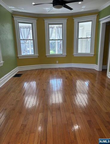 295 Pine Street, Lyndhurst, NJ 07071