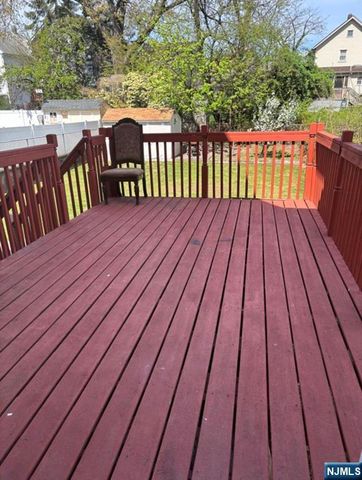 295 Pine Street, Lyndhurst, NJ 07071